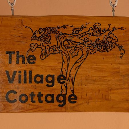The Village Cottage - Benitses بينيتسيس المظهر الخارجي الصورة