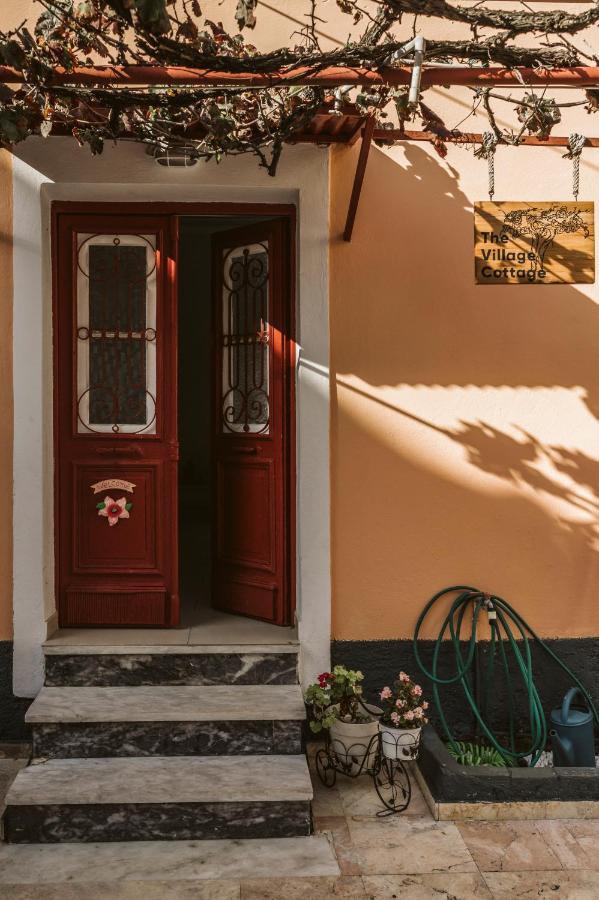 The Village Cottage - Benitses بينيتسيس المظهر الخارجي الصورة