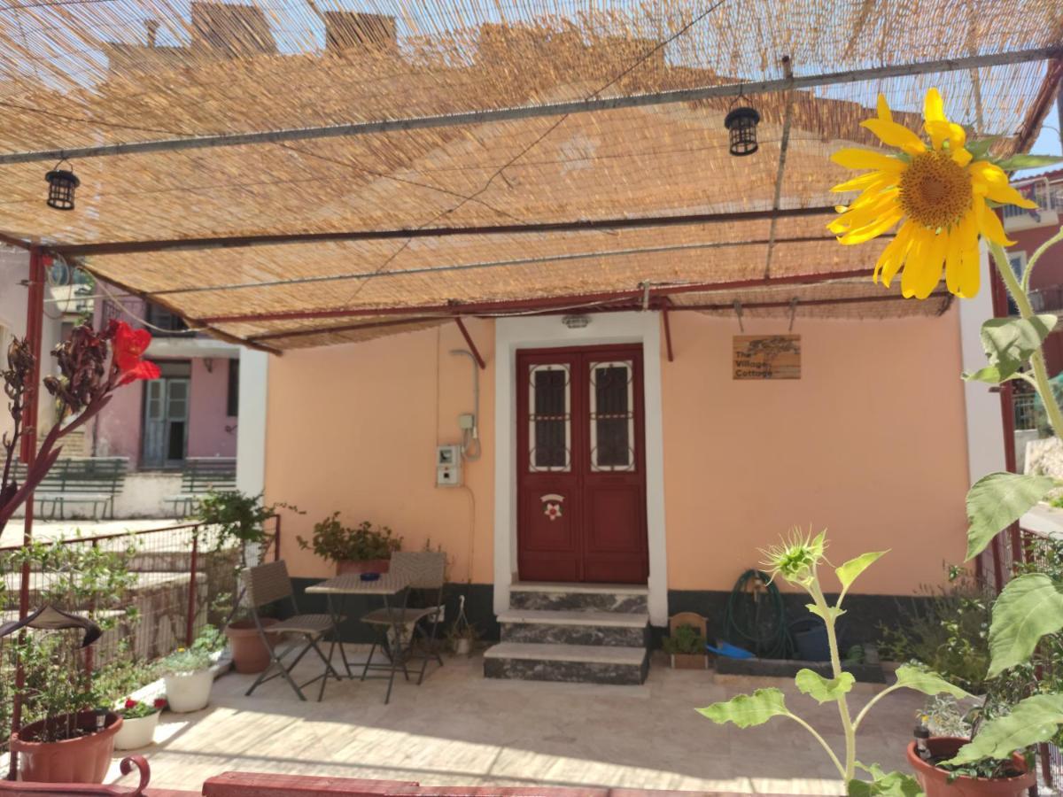 The Village Cottage - Benitses بينيتسيس المظهر الخارجي الصورة