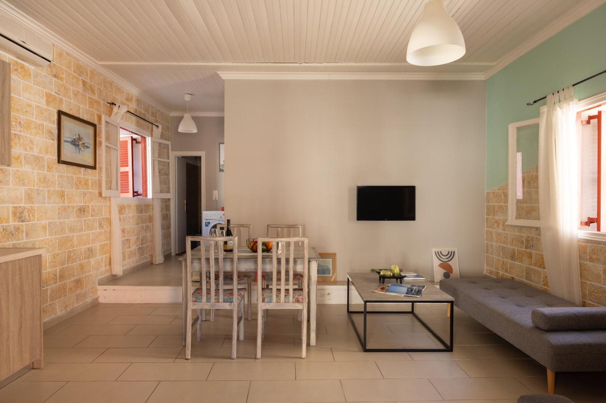 The Village Cottage - Benitses بينيتسيس المظهر الخارجي الصورة